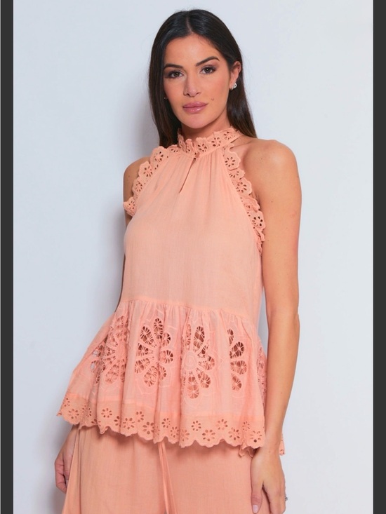 Tops - FR13. From France 🇫🇷 Peach Halter Eyelet Peplum Top